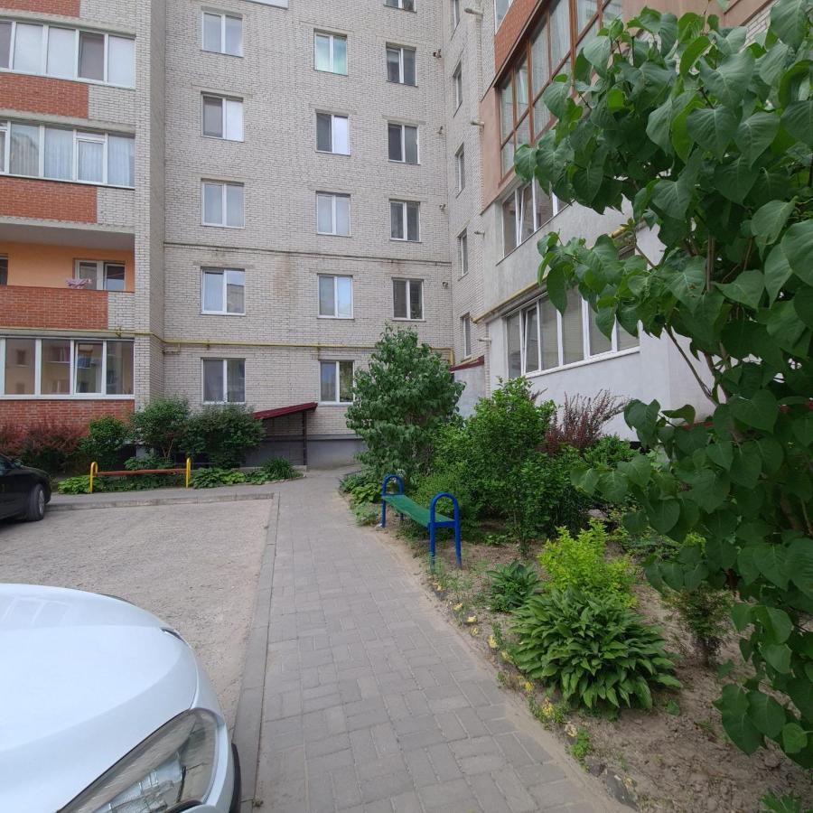 Апартаменти Липинського3,Поруч Порт Сіті Lutsʼk Екстериор снимка